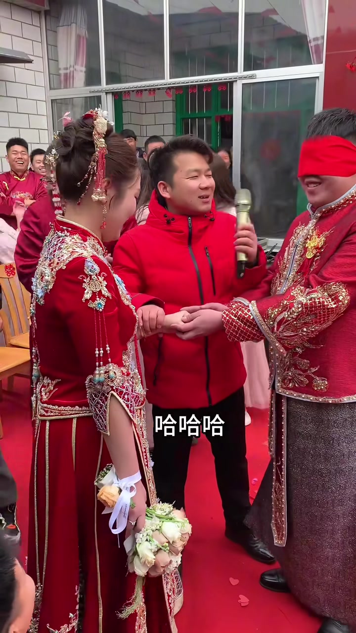 新郎你笑我摸不出来，我笑你不懂男人