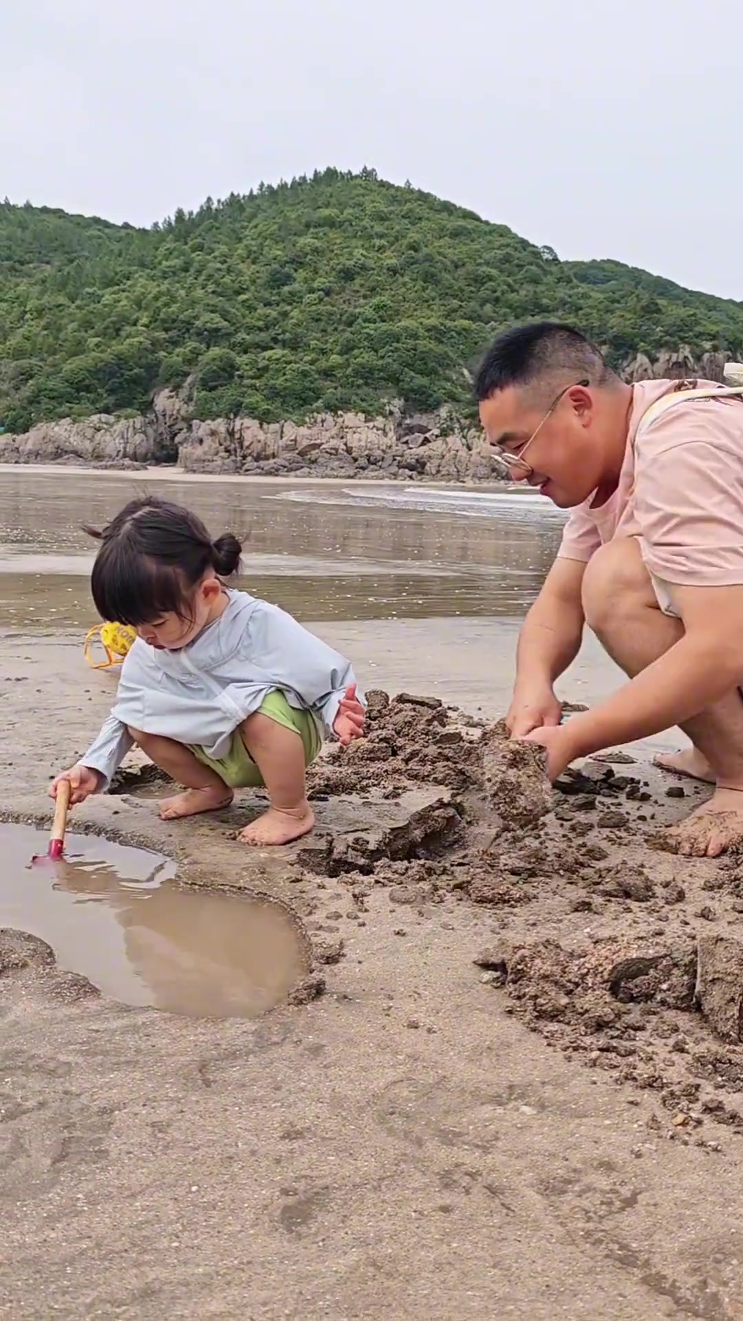 没有危险的时候，亲爹就是最大的危险