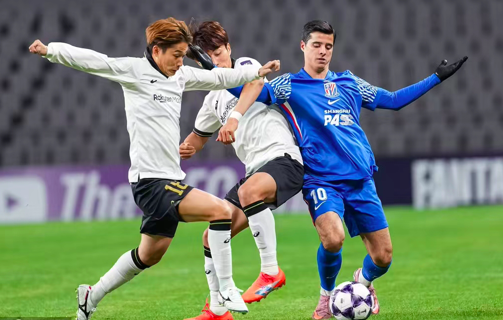 02!点球被扑+远射中框+3个进球被吹中超豪门主场惜败日本劲旅