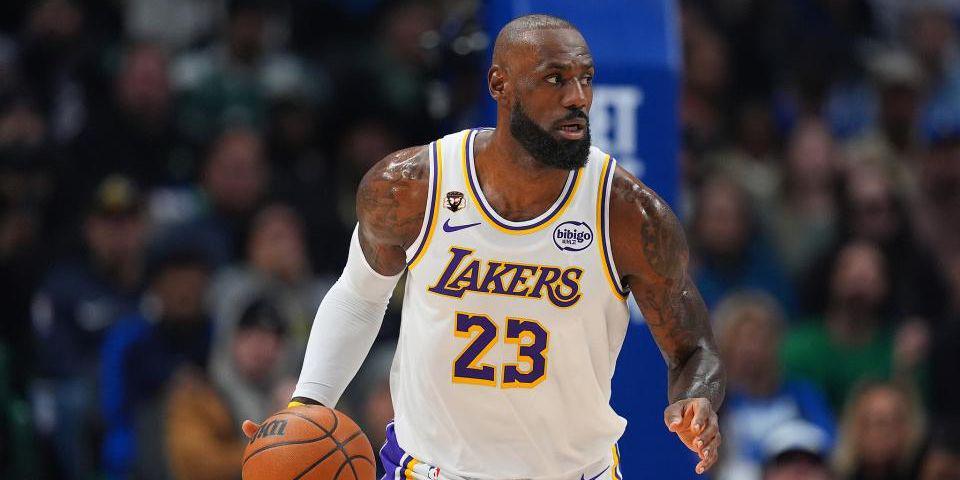 末节11分率湖人逆转！老詹霸气发声：我是防守核心能提升表现层次