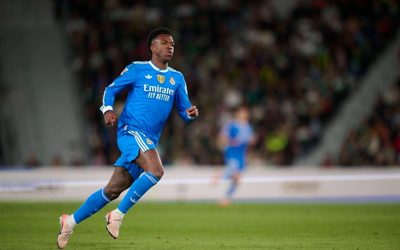 1.5亿皇马巨星迷失!10场0球,痛失金球奖成心魔,阿隆索拿他立威