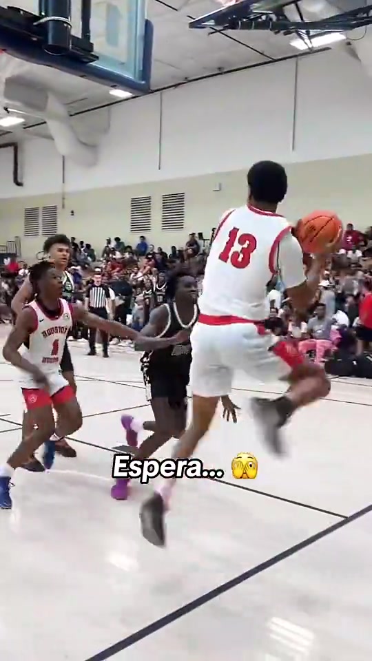 这样的救球让队友直呼受不了有点费队友