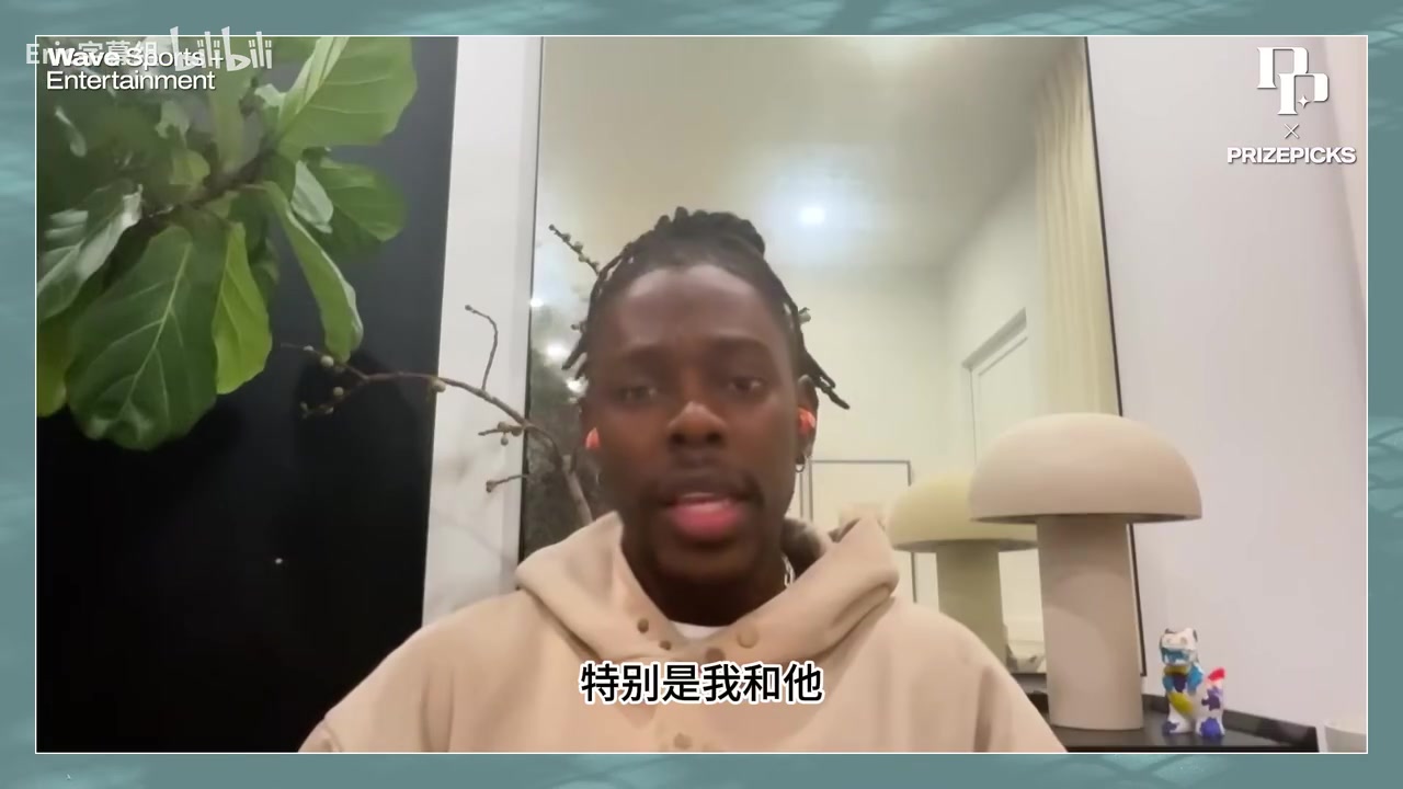 霍乐迪：扬尼斯是我最喜欢的人之一，我在密尔沃基的时间很开心！