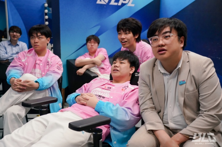 蜜月期續(xù)費！Shad0w加入BLG后豪取四連勝！