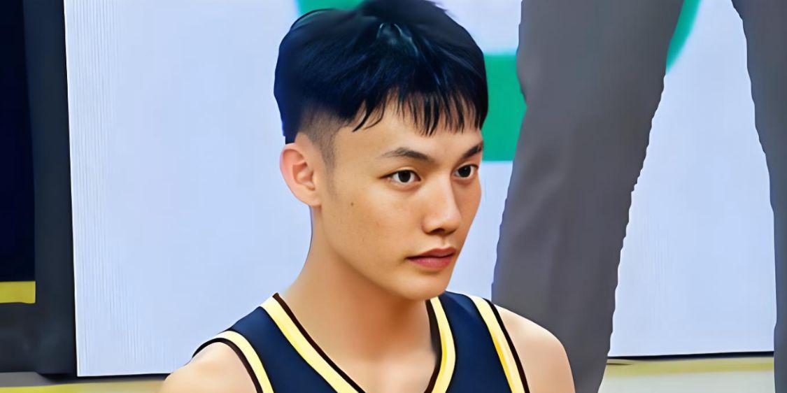 不是胡明轩，也不是徐杰！广东队输40分，有一人要负主要责任