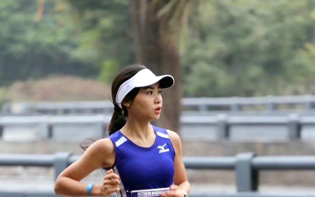 一对破三夫妻跑者和他们共同坚守的