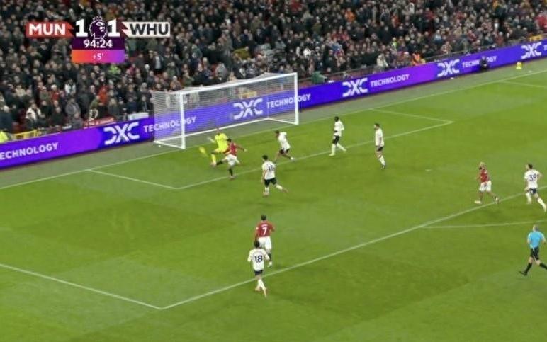 布鲁诺费尔南德斯罕见错失绝杀良机,曼联主场憾平西汉姆