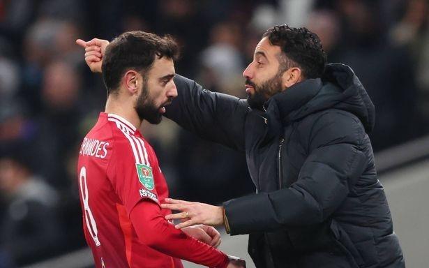 曼晚：B費被安排在后腰并不合理，壓制了他的創(chuàng)造力和威脅能力