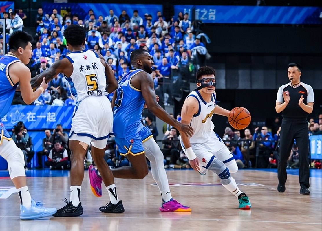 不败金身告破，北京队输广厦不止因为伤病，一问题亟待解决