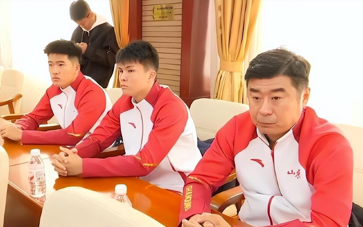 山东泰山选帅新动向!首选还是洋教练,韩鹏转正艰难,原因曝光