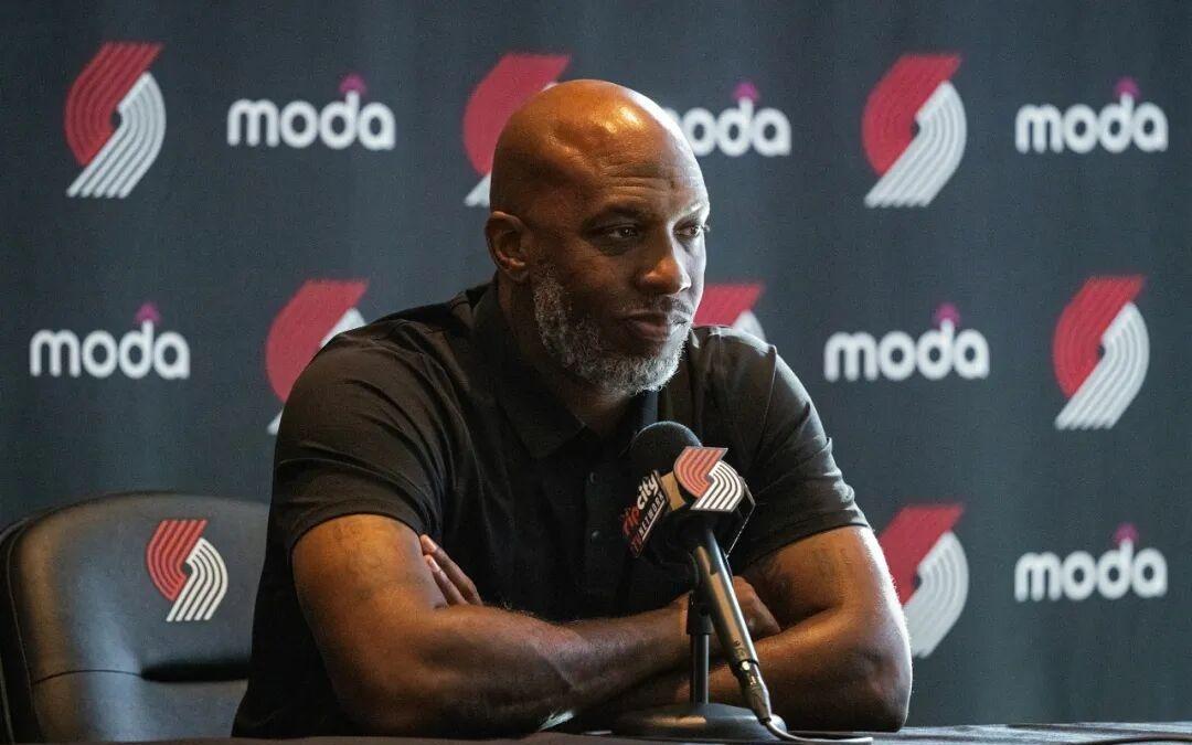 杨瀚森上演波特兰“主场首秀”!还跳起来了!