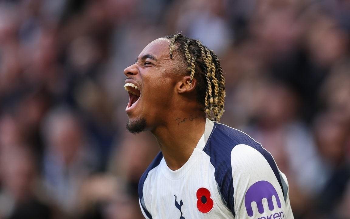 队报：热刺20岁边锋奥多贝尔已经进入