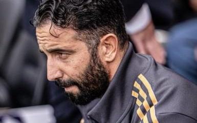 执教14个月后离开，多家媒体确认阿莫林已经被曼联解雇