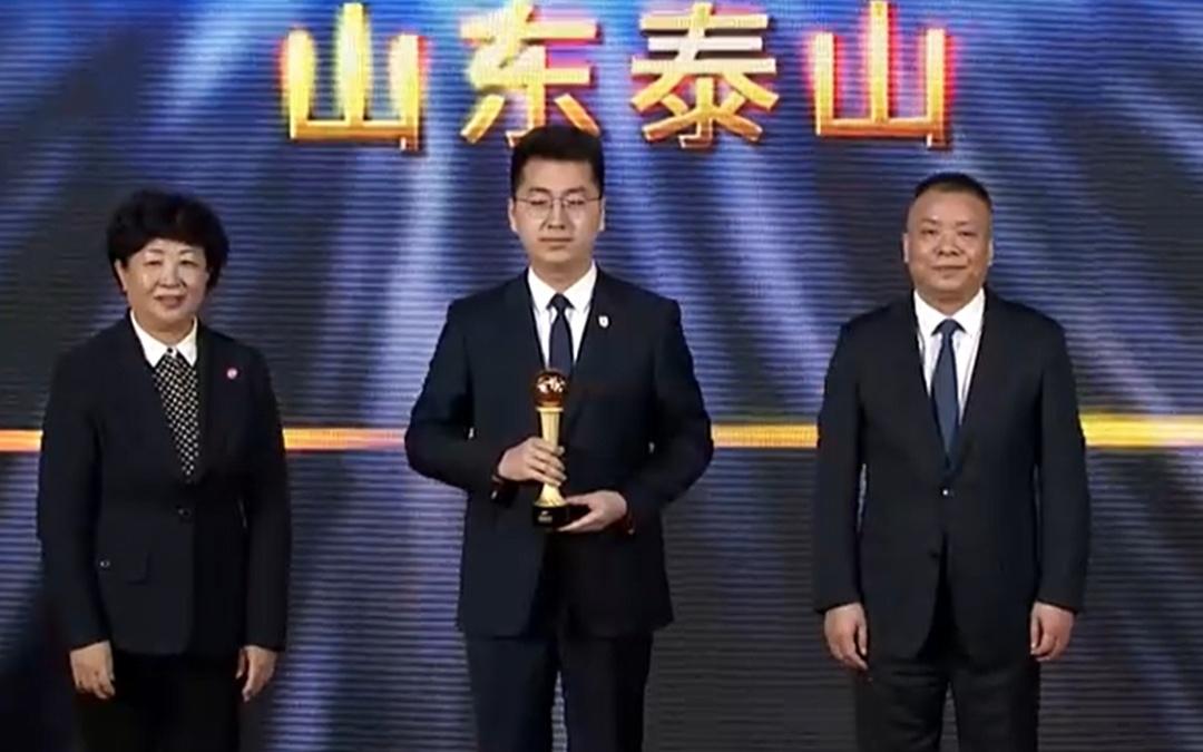 实至名归!瓦科当选中超最佳球员,彭啸当选中乙最佳青年球员