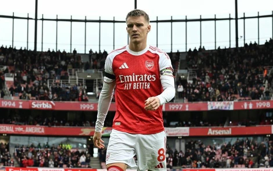 厄德高:我目前恢复进展良好,我会尽力在场外做出贡献