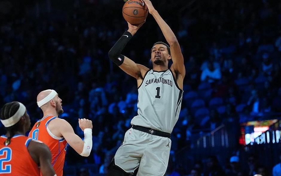 马刺在NBA杯决赛中击败雷霆,这会成NBA历史上最伟大的宿敌之战吗