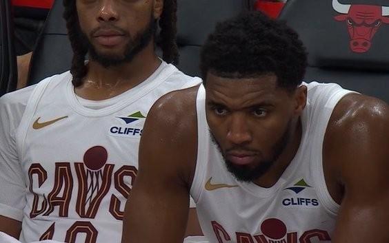 光速下滑，骑士本赛季28场已输13场，上