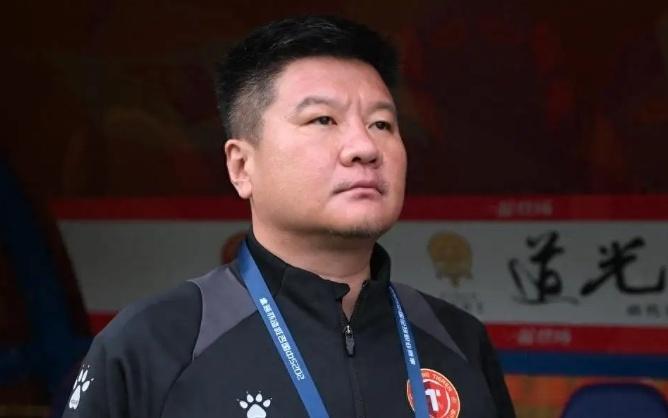 恭喜辽足！免费引进中国男足名将，李金羽立功，邦本宜裕压力大了