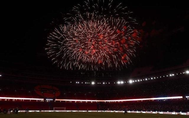 巴萨时隔909天重返诺坎普，40大胜庆