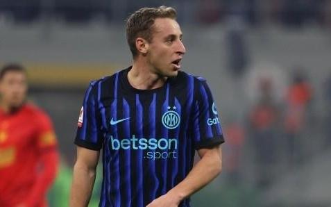 米体:3000万欧元能带走弗拉泰西,但国米只接受永久转会