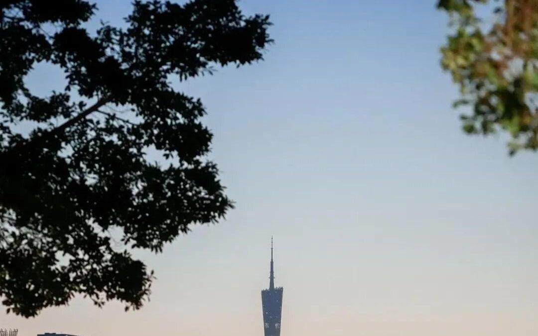 百岁山深度携手2025广州马拉松赛：让奔跑闪耀湾区，让坚持值得珍视