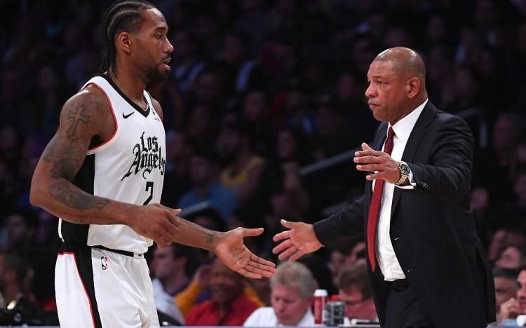 还有你的事老里弗斯是与小卡签虚假代言合同公司顾问委员之一