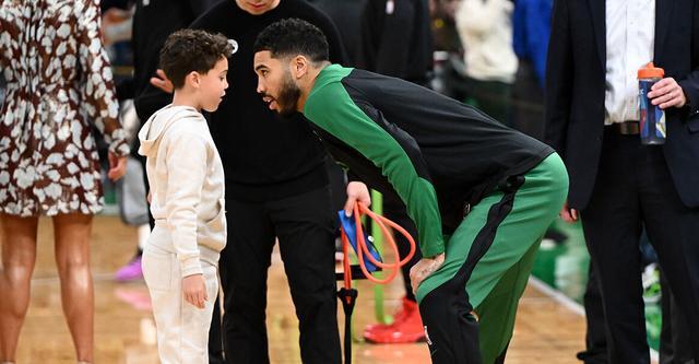 与Deuce父子同台塔图姆：我可以再打十年能实现就太棒了