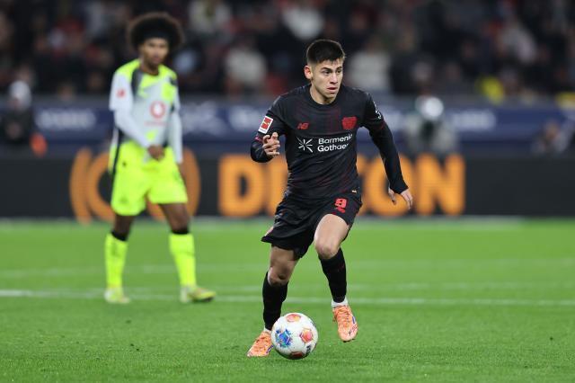 还在作曼城天才结束租借仍不想服从安排不去赫罗纳想回河床