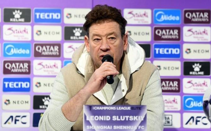 斯卢茨基：遗憾没能将机会转化为进球，对比赛的质量感到满意