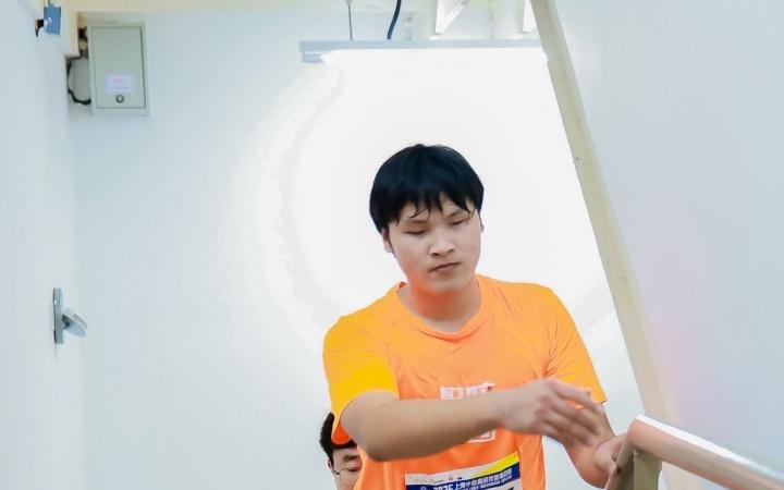 景德镇制2025上海中心高塔竞速挑战赛完美收官