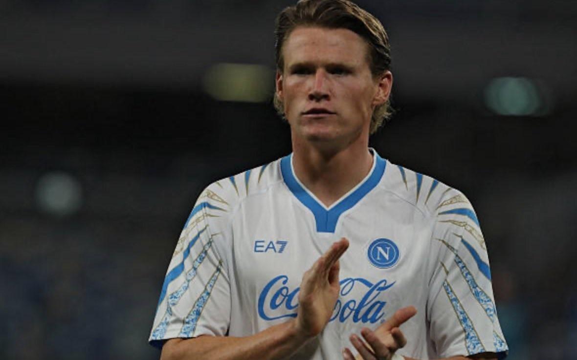 镜报：麦克托米奈上赛季意甲收官战亲签球衣成交价超2.4万欧