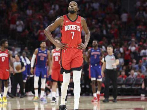 杜兰特:愿意为争冠球队打替补不觉得这种情况会发生但也能胜任