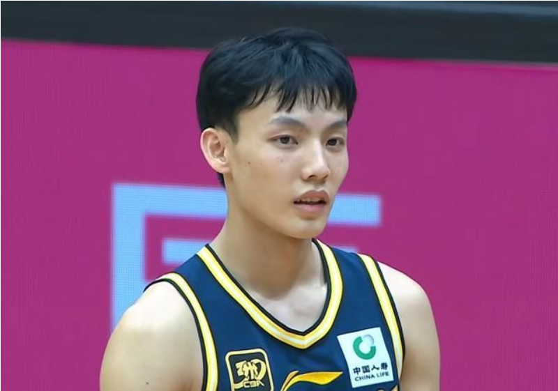 单节轰16分!广东队新“王牌”球员出炉,球队地位将超过胡明轩