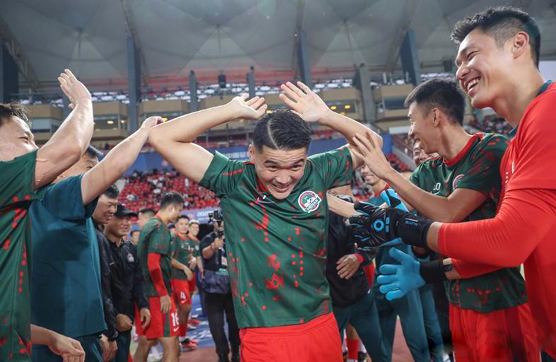 河南专治各路冠军!阻击申花国安再赢三镇宣告保级邓卓翔不服周