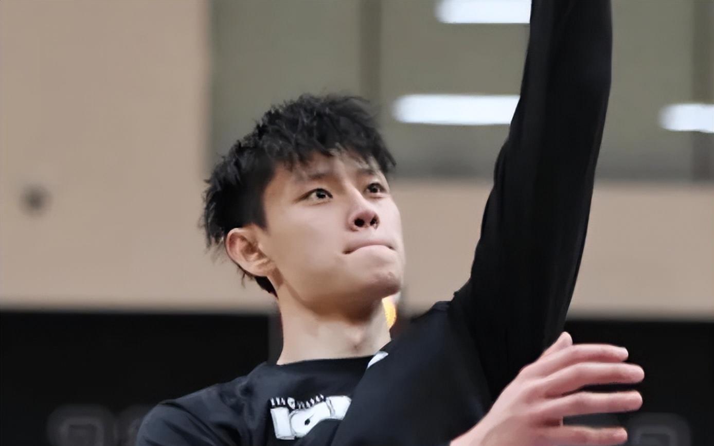 惨败青岛采访!许利民强调阵容不齐整,曾凡博仍未做出决定!