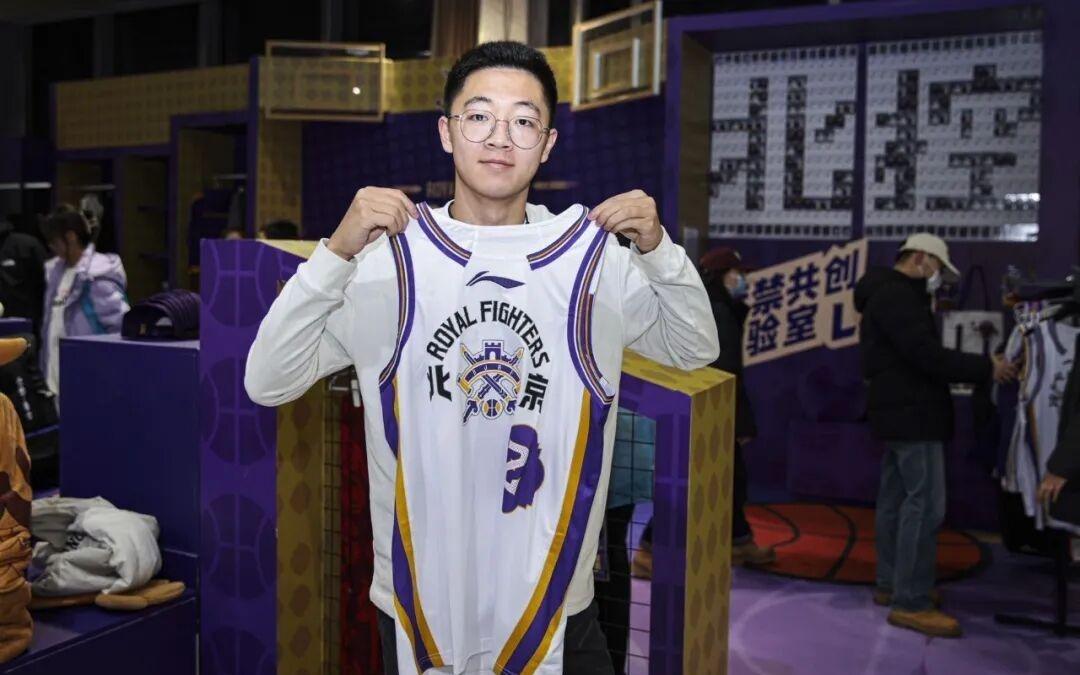 岁末年初北控男篮环廊店热血新品重磅登场