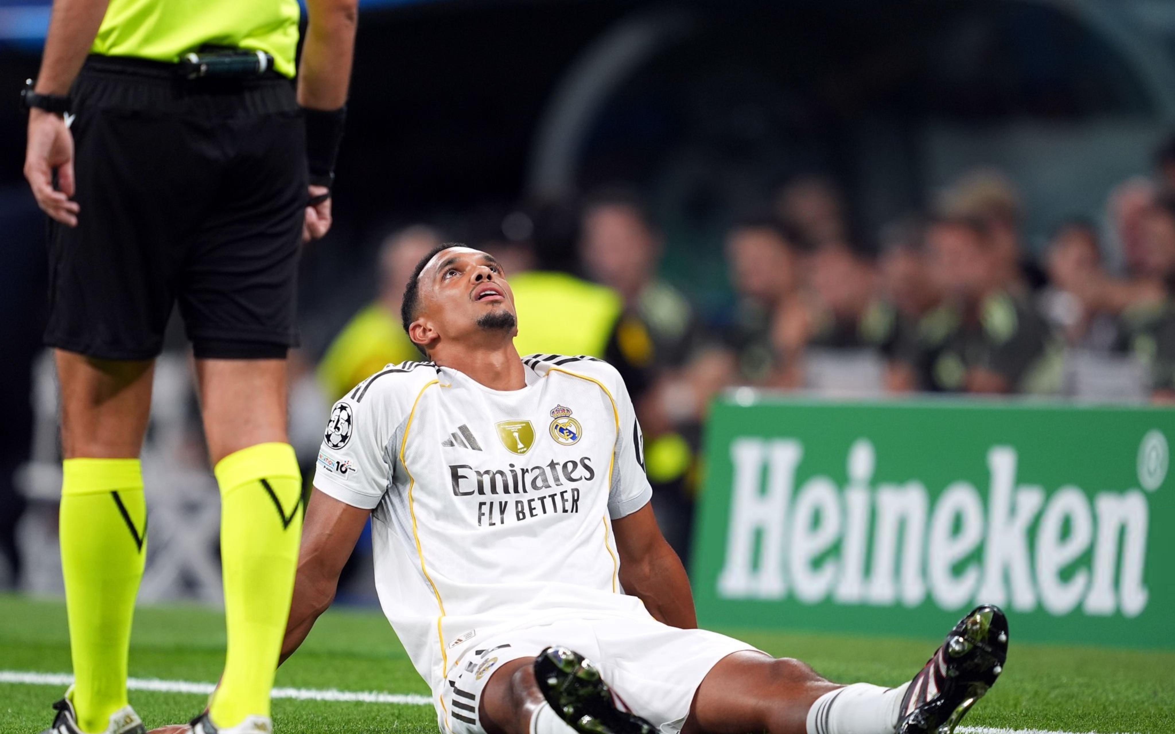 科贝记者称阿诺德伤缺68周,阿斯称预计伤缺3周