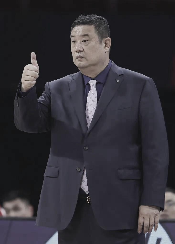 五虎将痛失一虎,杨瀚森痛别恩师,山东篮球青训人才流失将加剧