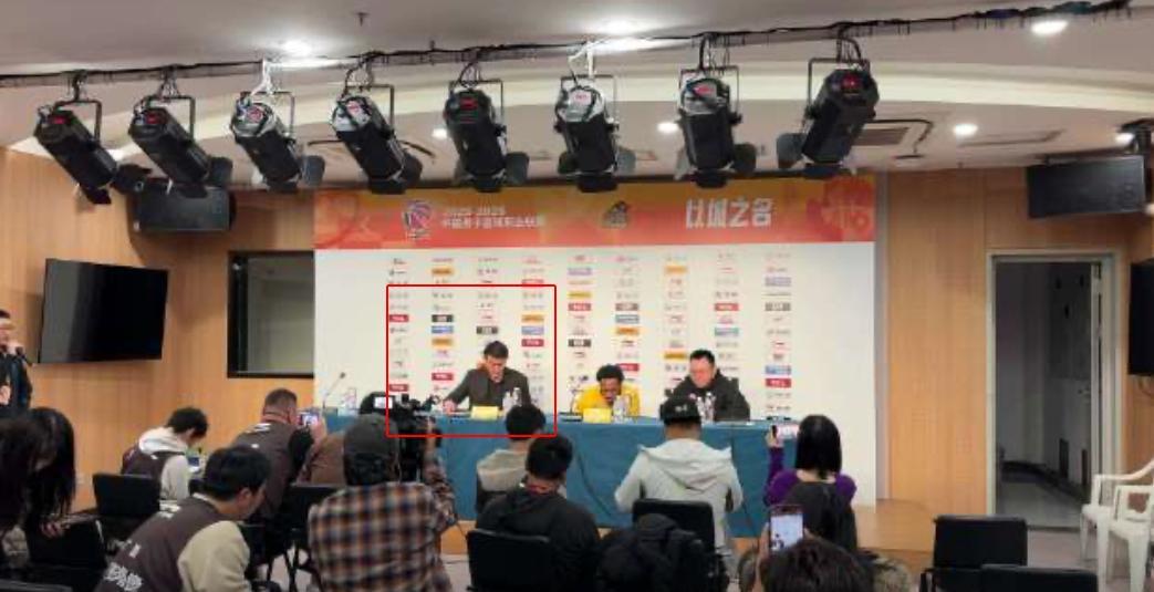 业余!CBA首场潜力赛无教练指挥,国手张宁+33岁葛昭宝领衔出战