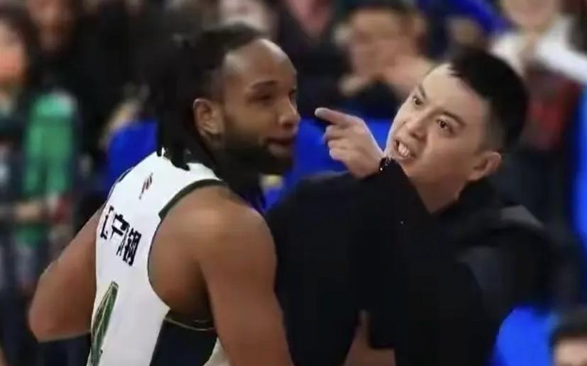 上轮被驱逐,杨鸣:我个人情绪和表达都需要控制和调整