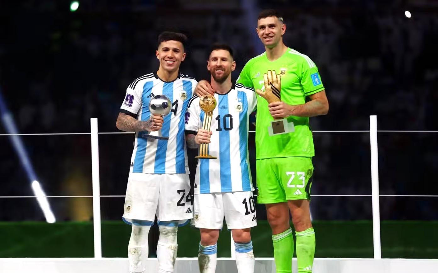 恩佐:很自豪能赢得世界杯,梅西是有史以来最伟大的球员