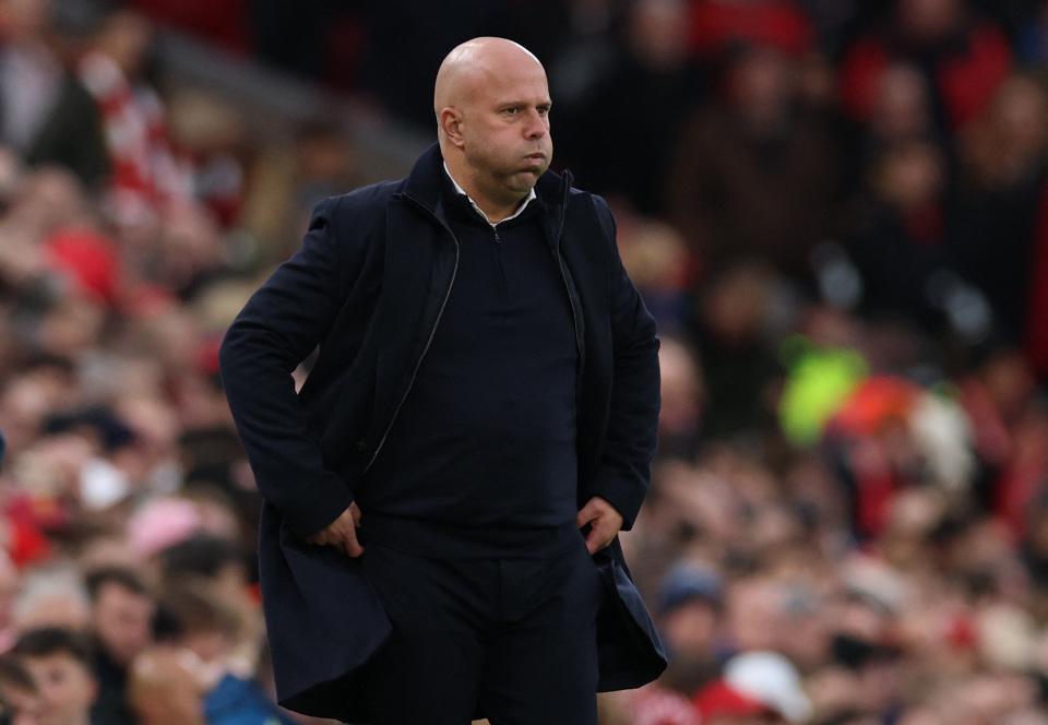 一场03,让卫冕基本无望!英超又上演内鬼拆台,斯洛特难上加难