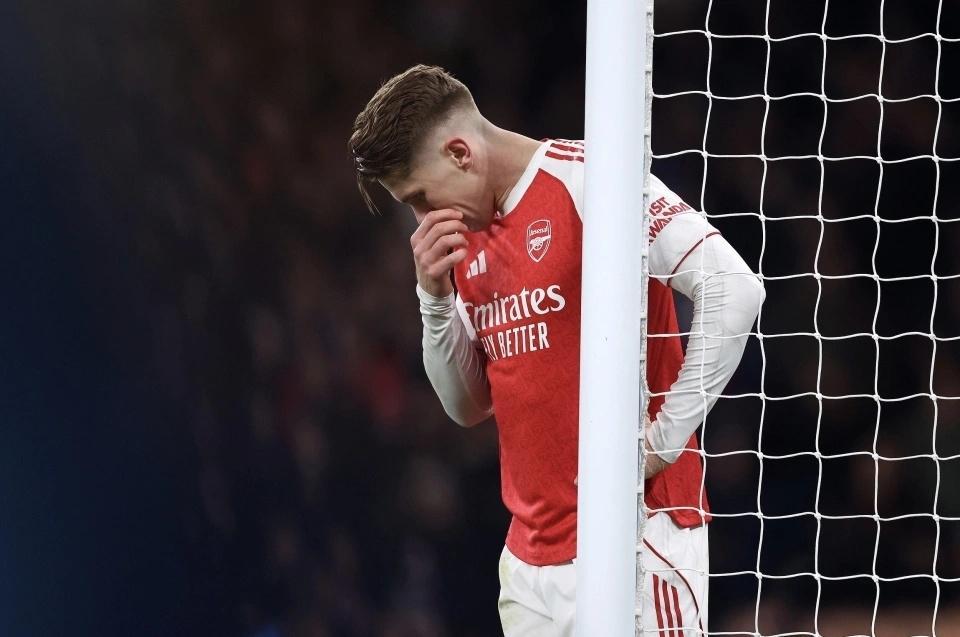 1射0正！枪手新援中锋再度颗粒无收碰