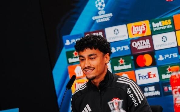 法兰克福左后卫布朗:我们依靠整体防守萨拉赫,而不是我单防