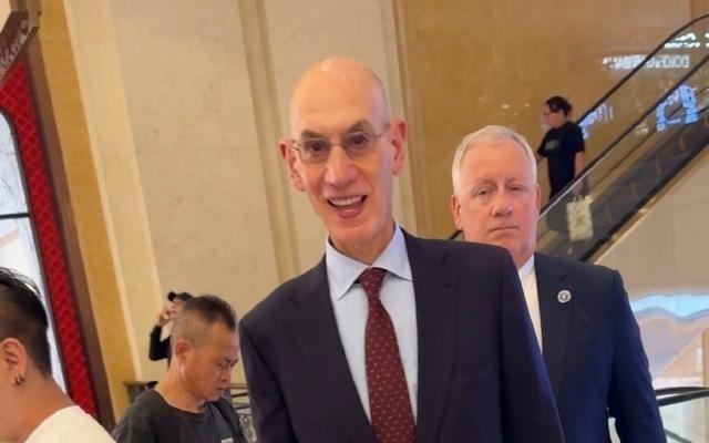 NBA澳门风云！中国赛大牌名流聚会：肖华、马云、成龙、姚明在列