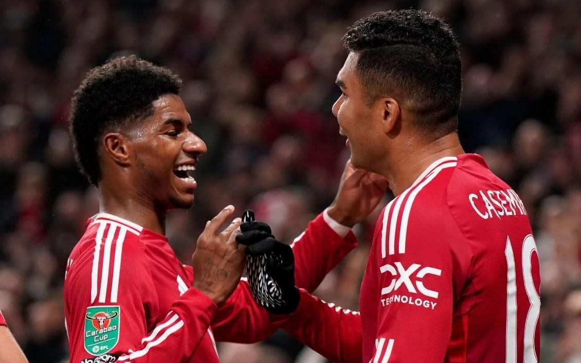 记者：曼联赛季结束可清理11人，能节省出208万英镑周薪