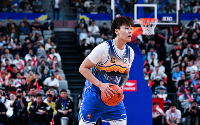 抛售赵睿+华莱士跑路+武断换掉路易斯金，昔日土豪队不想玩了