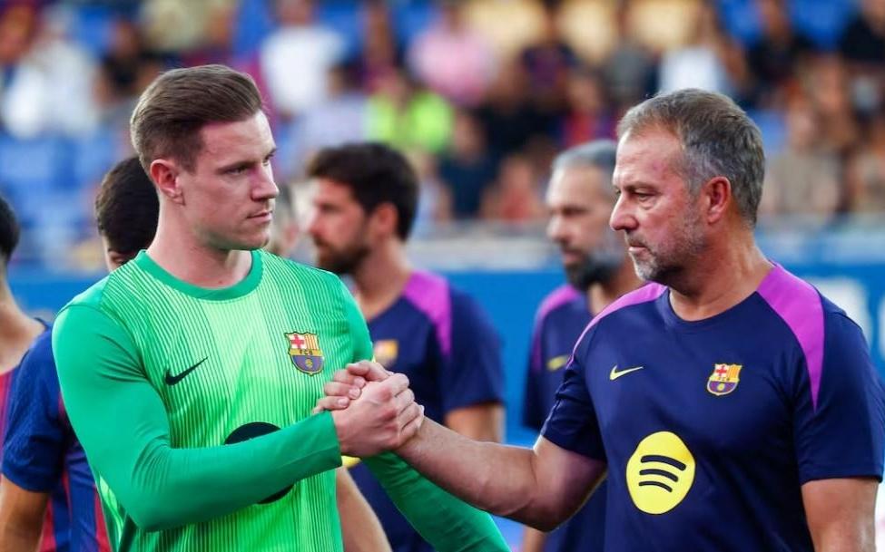 世体：巴萨内部也对特狮首发感到惊讶，弗里克曾确认3C将出战