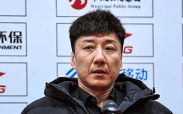 没钱请外援！一球队在CBA杯赛上打全华班，首战输39分后主帅诉苦