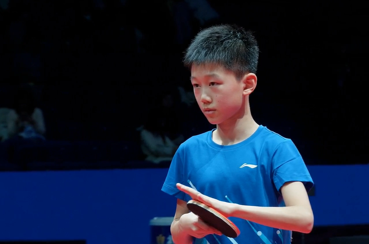 连夺三冠！国乒10岁削球天才新星崛起：偶像是马龙，霸气握拳庆祝